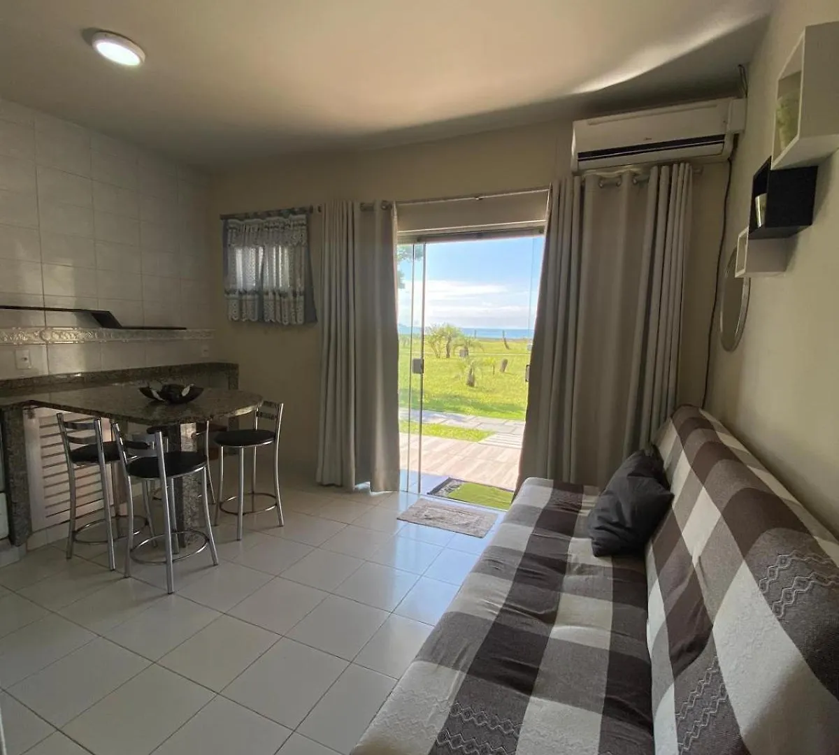 Ervino Praia Flat Sao Francisco do Sul Apartment